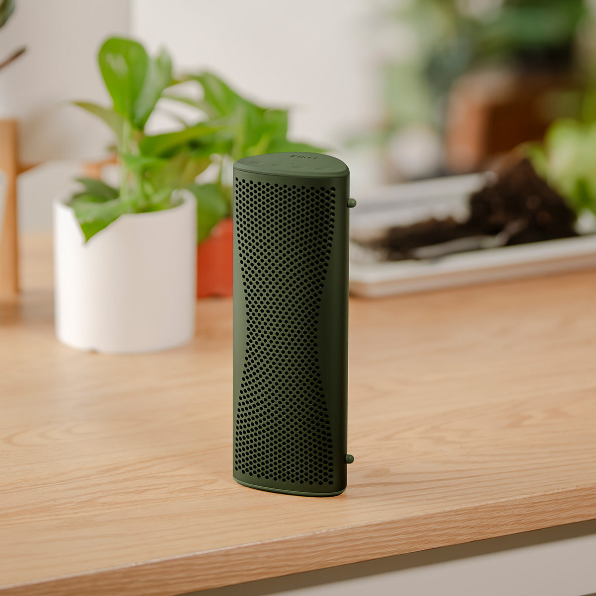 KEF Muo Portable Bluetooth Speaker (Mosss Green)