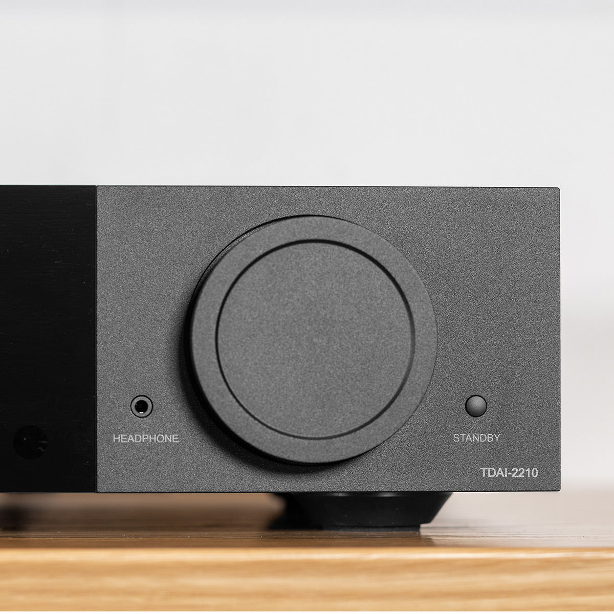 Lyngdorf Audio TDAI-2210 Streaming Digital Amplifier