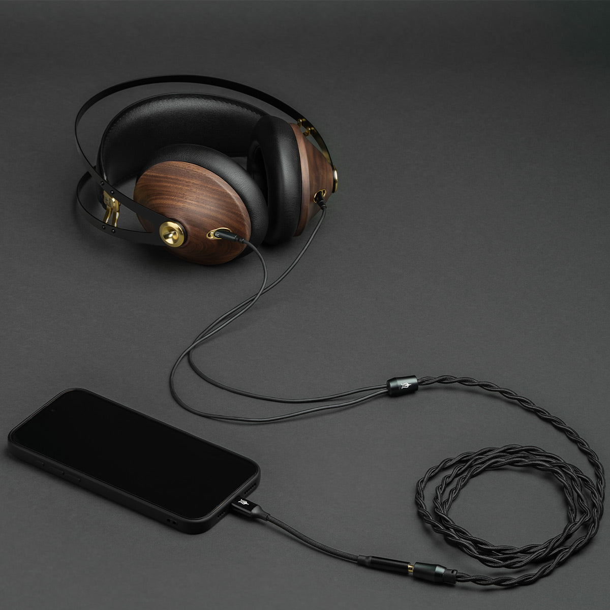 Meze Audio 99 Classics Over Ear Headphones - 2nd Gen (Walnut/Gold)