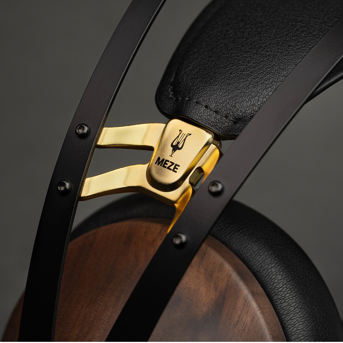 Meze Audio 99 Classics Over Ear Headphones - 2nd Gen (Walnut/Gold)