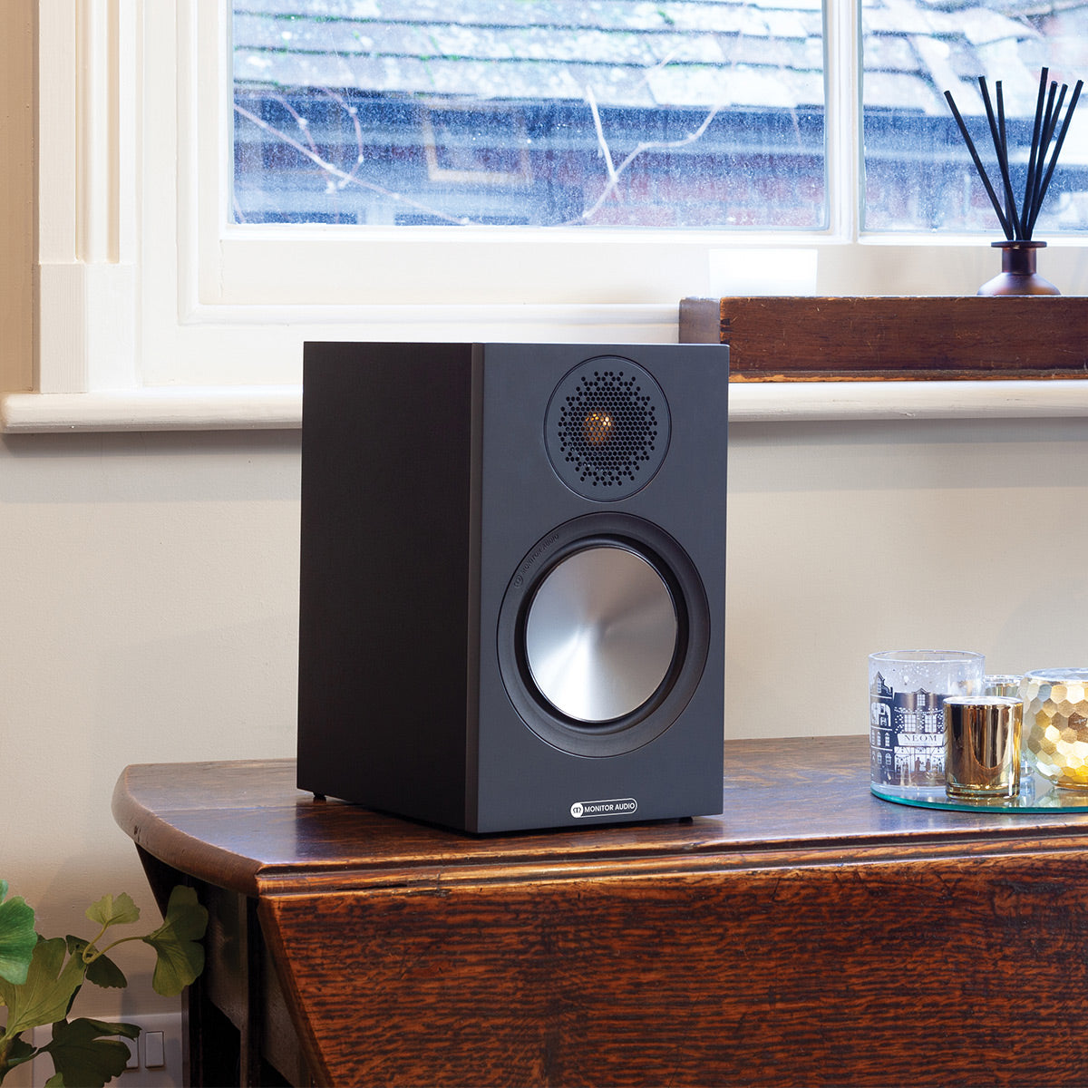 Monitor Audio Monitor 4G 50 Bookshelf Speakers - Pair (Black)