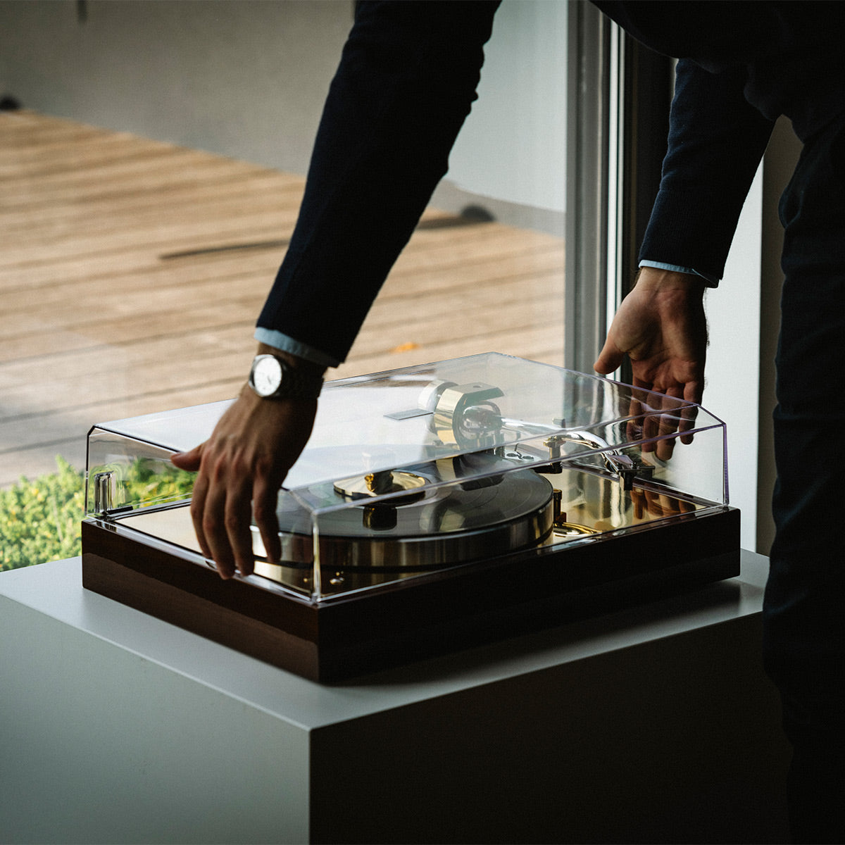 Pro-Ject The Classic Reference Balanced Turntable (Brass & Acacia)