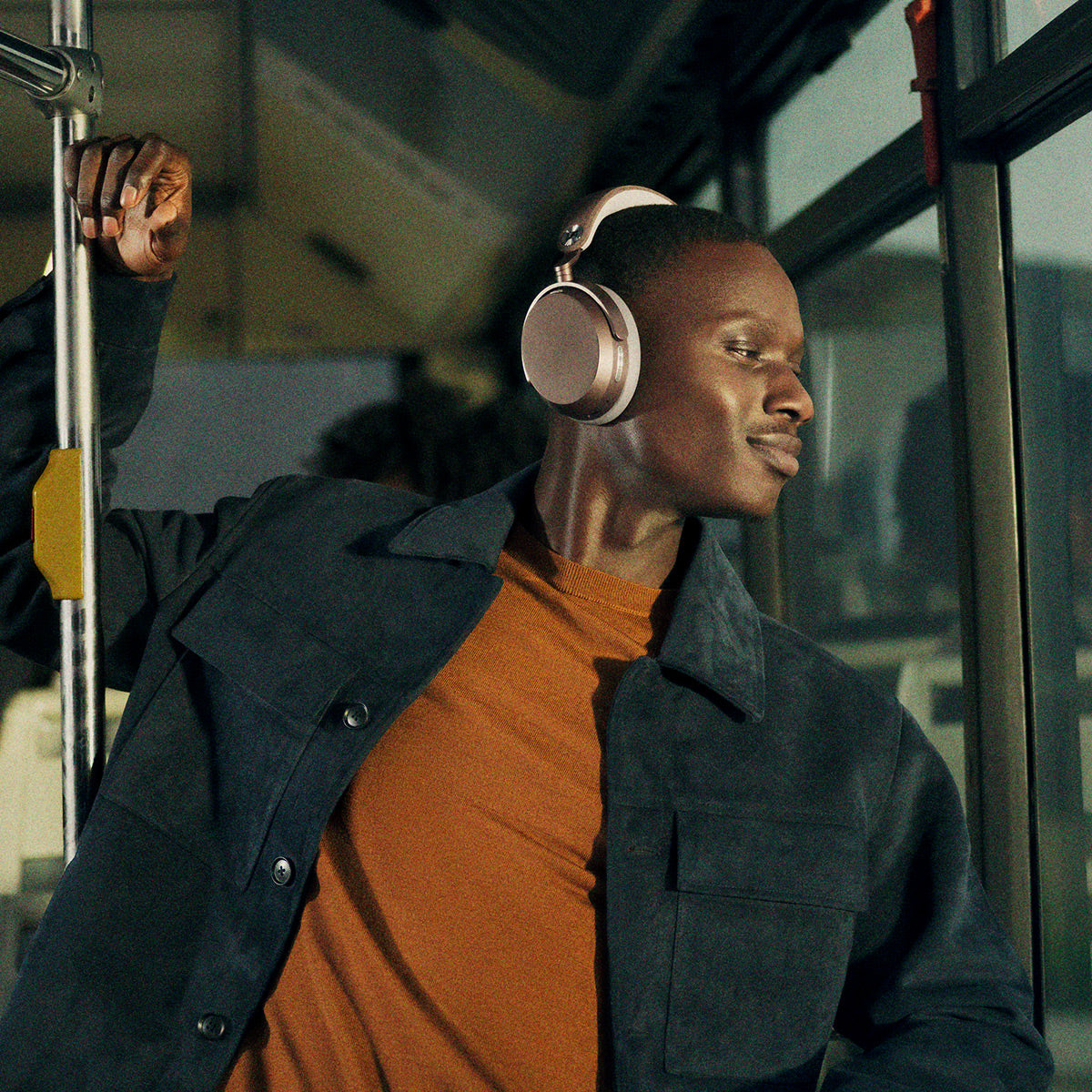 Sennheiser Momentum 5 Adaptive Noise Cancelling Bluetooth Wireless Headphone (Bronze)