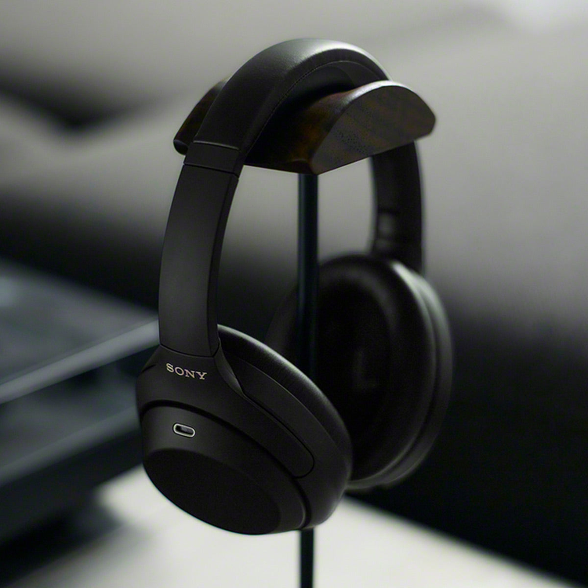 Sony WH-1000XM4C Wireless Noise Cancelling Over-Ear Headphones with USB-C (Black)