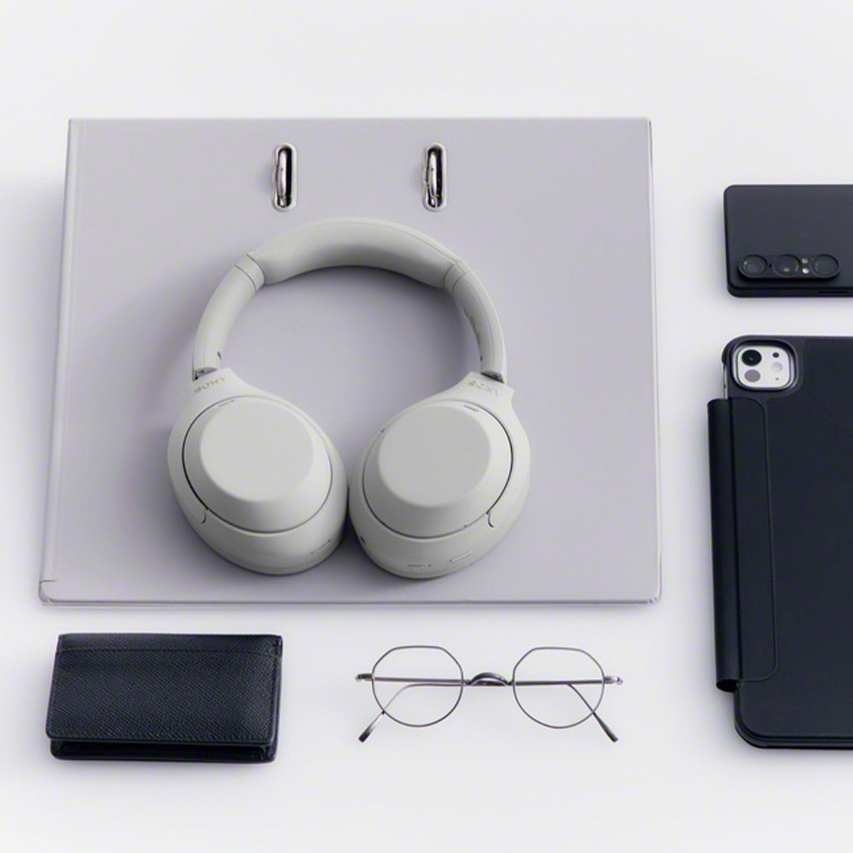 Sony WH-1000XM4C Wireless Noise Cancelling Over-Ear Headphones with USB-C (White)