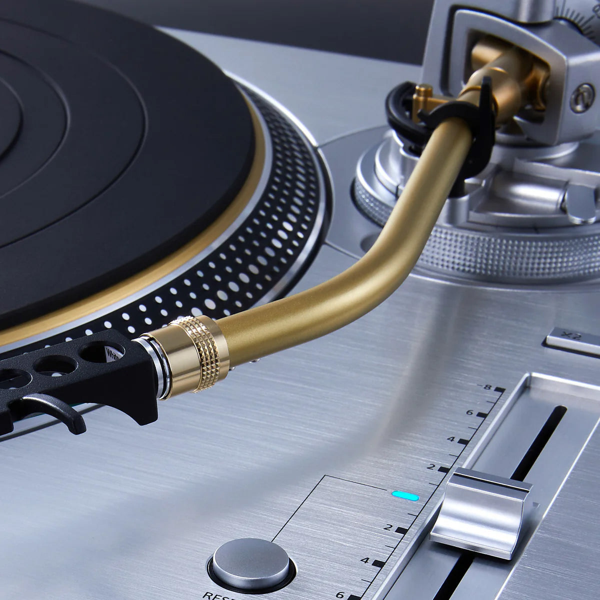 Technics SL-1200GME Grand Master Edition Turntable (Silver)