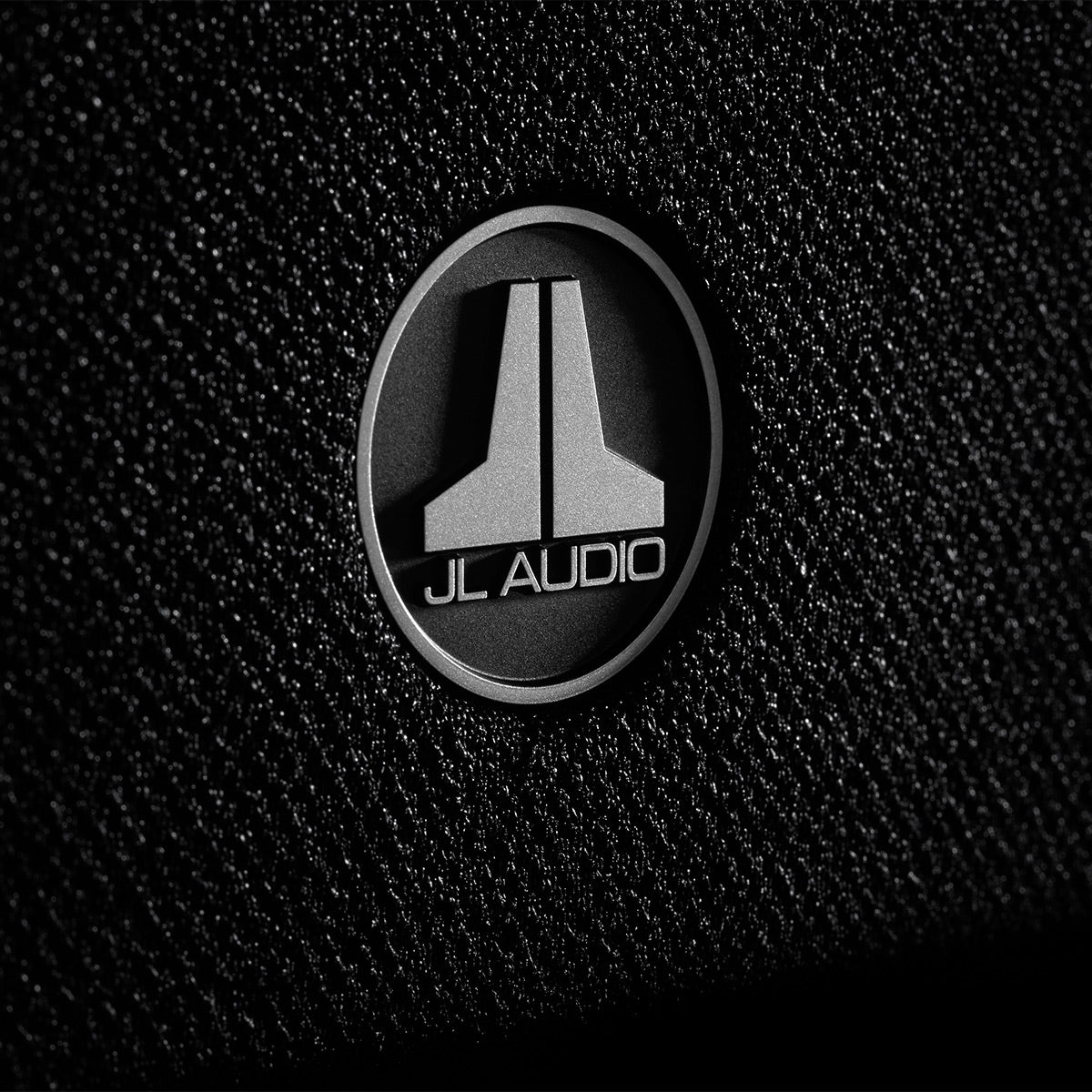 JL Audio Dominion d110 10" Powered Subwoofer (Black Gloss)