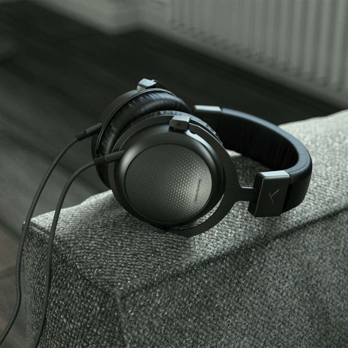 Beyerdynamic T5 Closed-Back Stereo Headphones (3rd Gen)