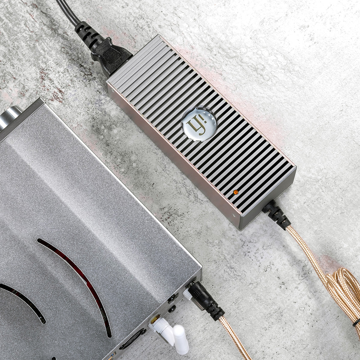 ケーブル・シールド ifi audio iPower Elite 12v iFi Audio iPower Elite Active Noise Canceling 12V DC Power