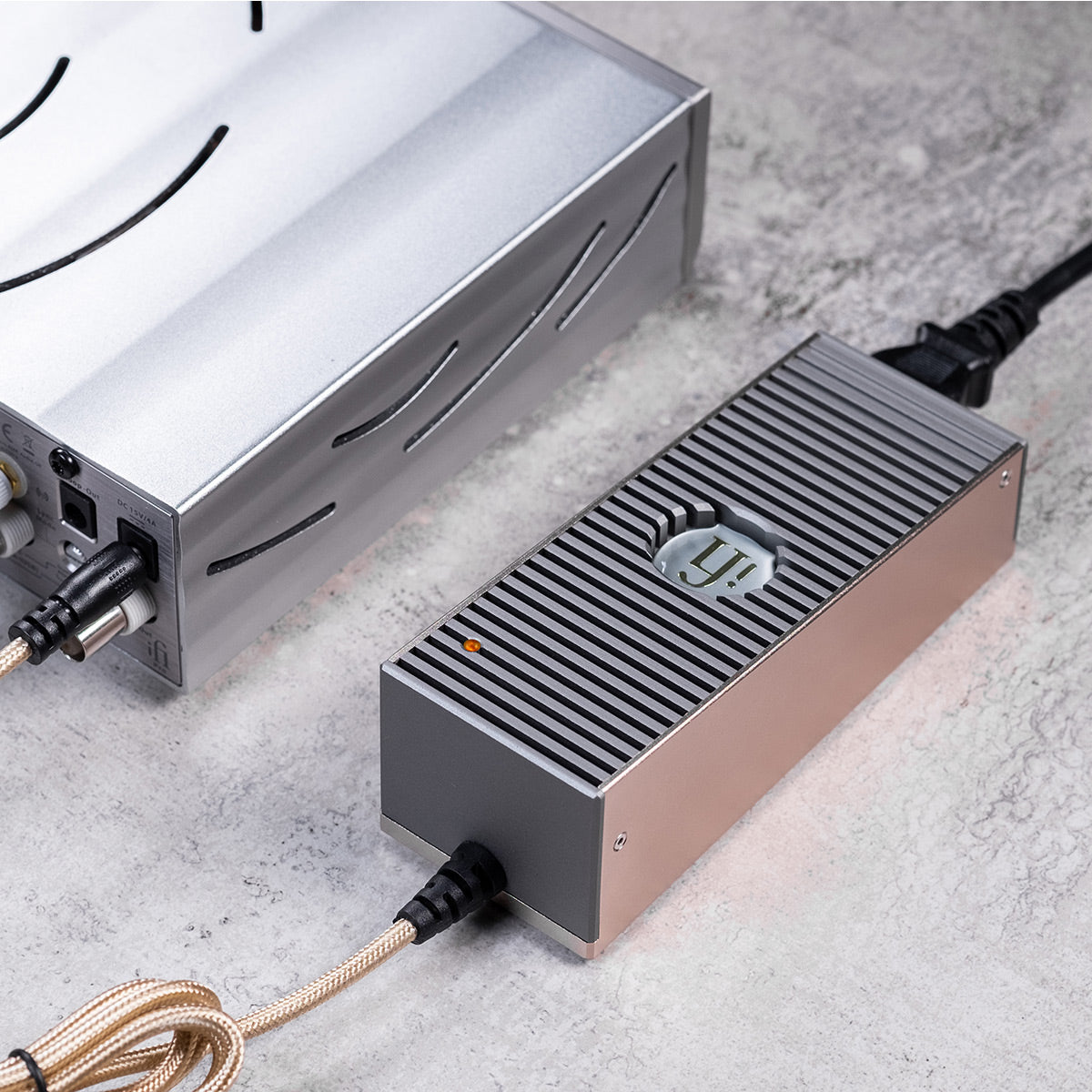アンプ iFi Audio i Power Elite 12V iFi Audio iPower Elite Active Noise Canceling 12V DC Power